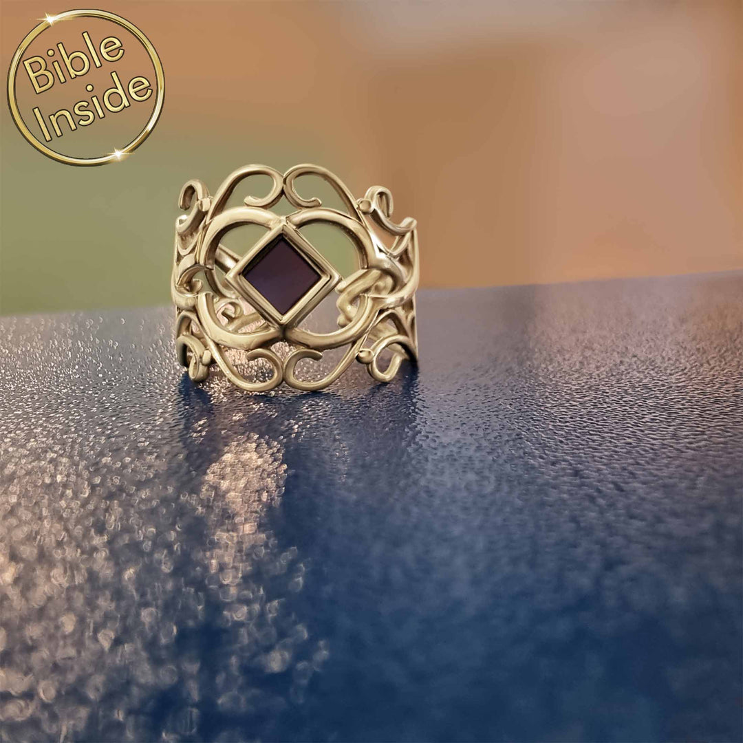 Biblical jewelry with verses engraved in nano technology