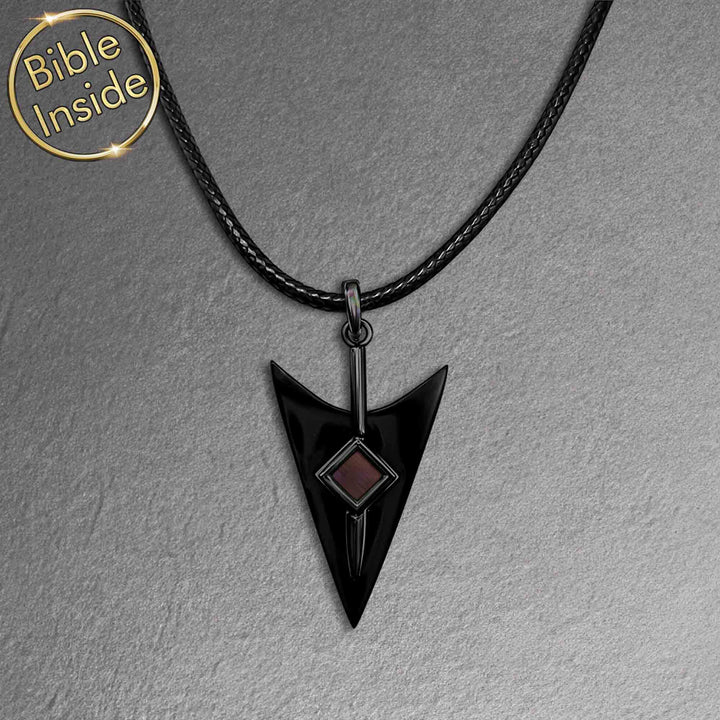 Black arrow necklace with New Testament – thoughtful presents for Christians