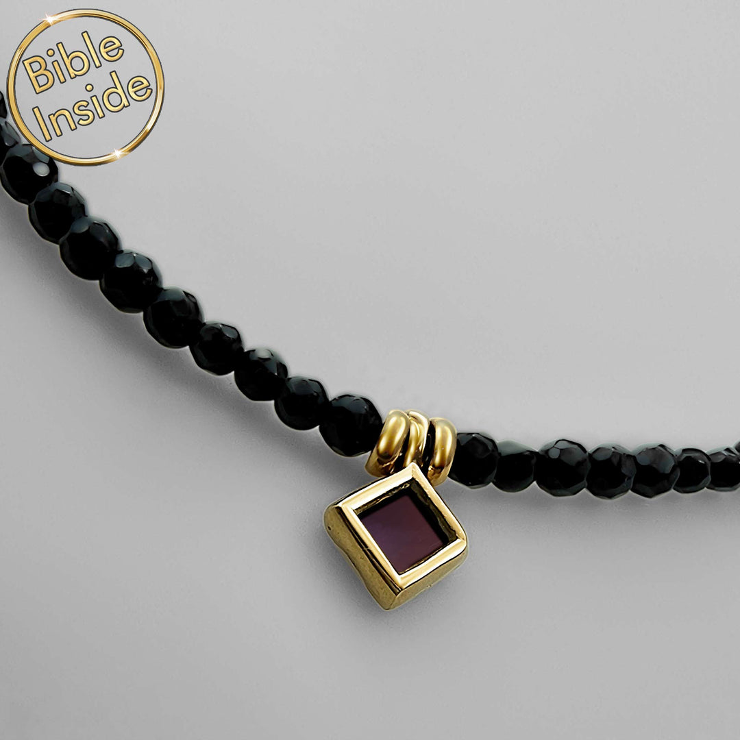 Simple jewelry for women with meaningful rhombus pendant design